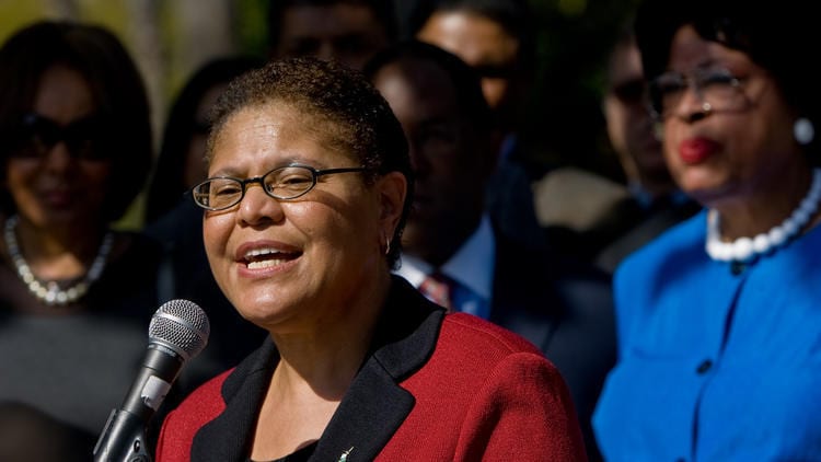 On Wednesday, May 24th, 2017, Rep. Karen Bass (D-Los Angeles) spoke about Jimenez and the more than 100 other young people participating in the Congressional Foster Youth Shadow Program in a speech on the House floor.